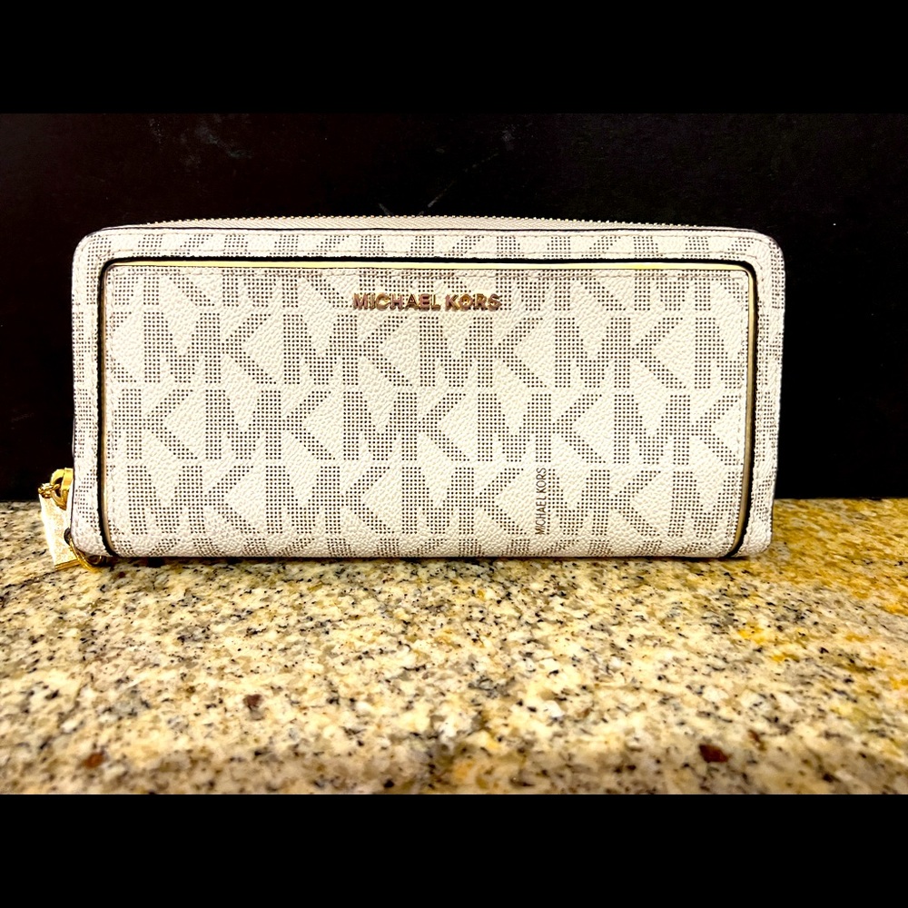 Michael Kors wallet